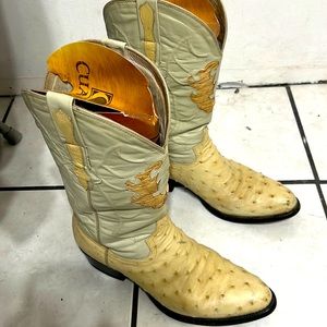 Crocodile cowboy boots
